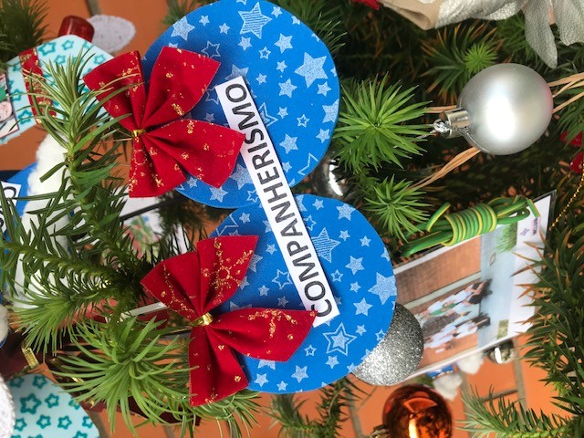 Colaboradores do Grupo Mueller decoram árvore de Natal e esbanjam  criatividade - Oficina das Palavras - Assessoria de Imprensa, Produção de  Conteúdo e Redes Sociais